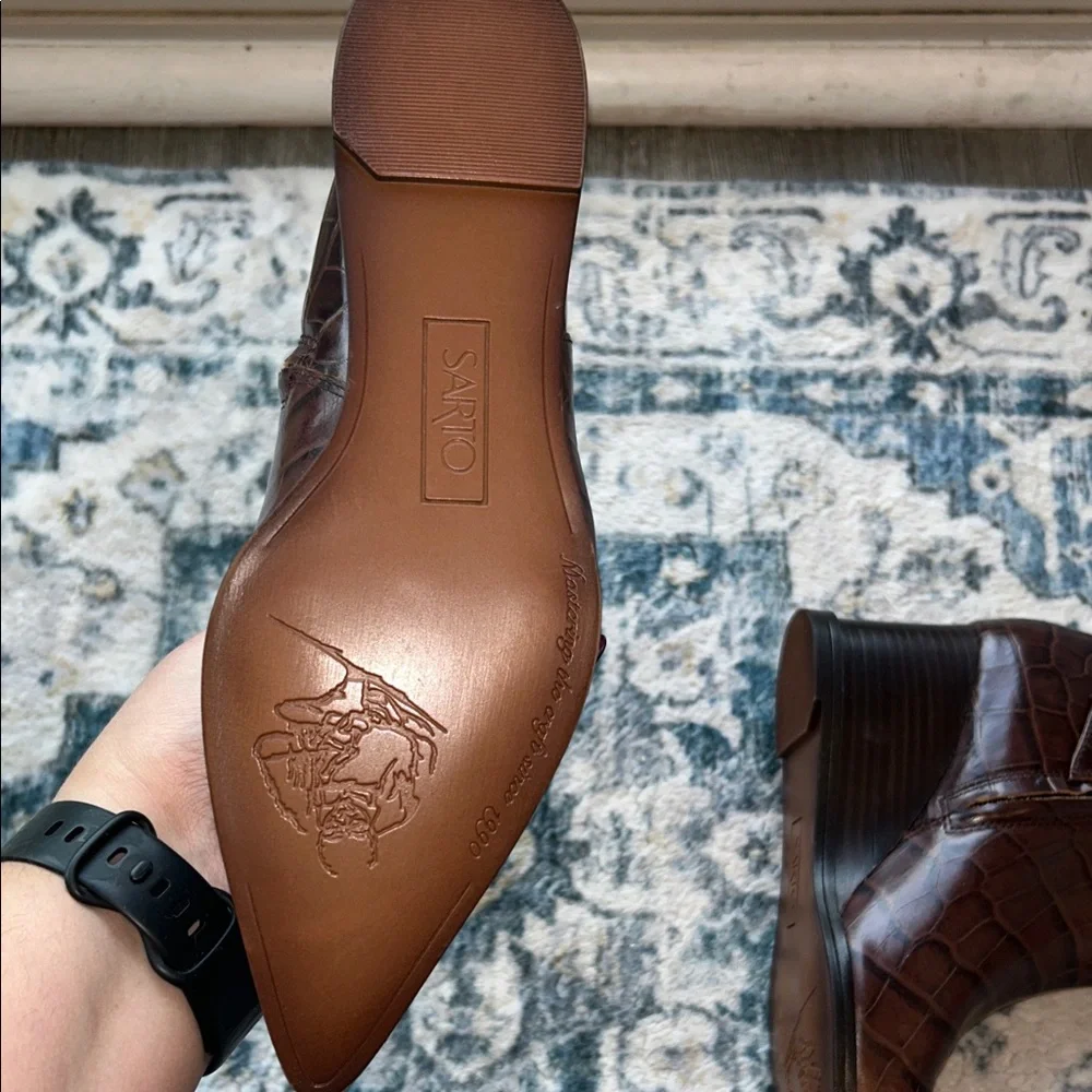 NEW Franco Sarto Elegant Brown Crocodile Pattern Wedge Ankle Boots Size 8 - Picture 7 of 9